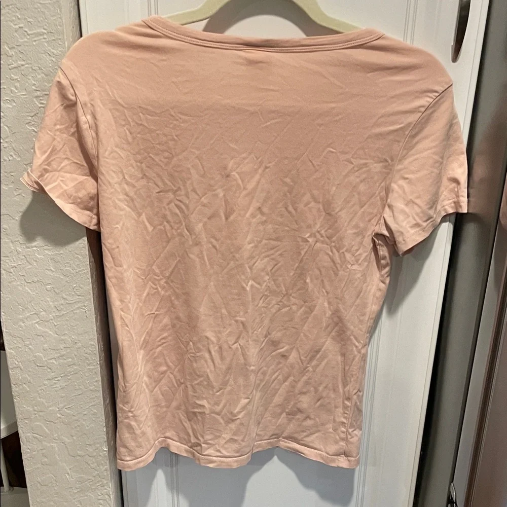 H&M Women's Short Sleeve Scoop Neck Tee in Light Pink - Picture 2 of 4
